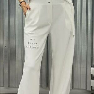 Elegant White Women's Crop Top and Pants Set